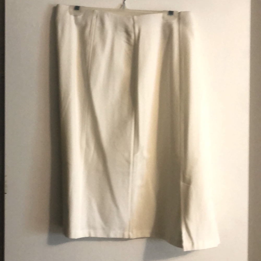 NWT white skirt